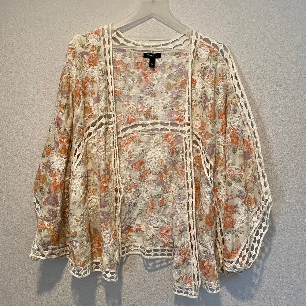Torrid Kimono Cardigan Boho Floral Crochet Shrug Plus Size‎ 1X2X